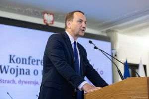 Radoslaw Sikorski propune crearea unei „Legiuni Europene”